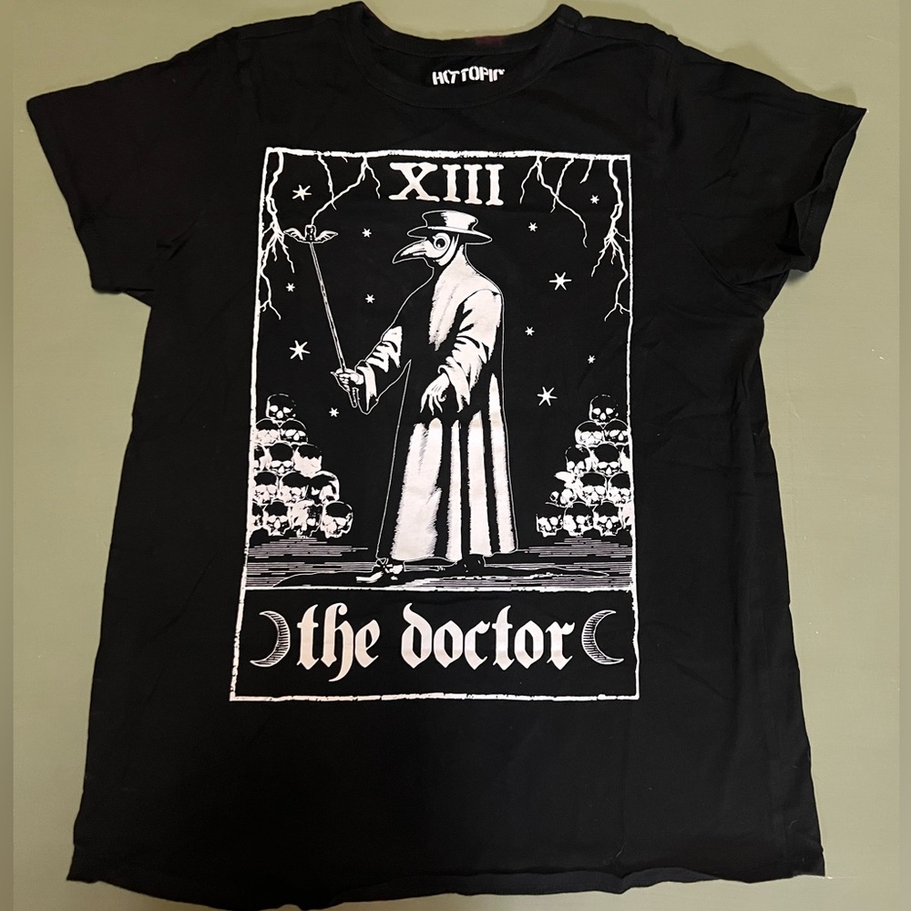 Plague doctor tee